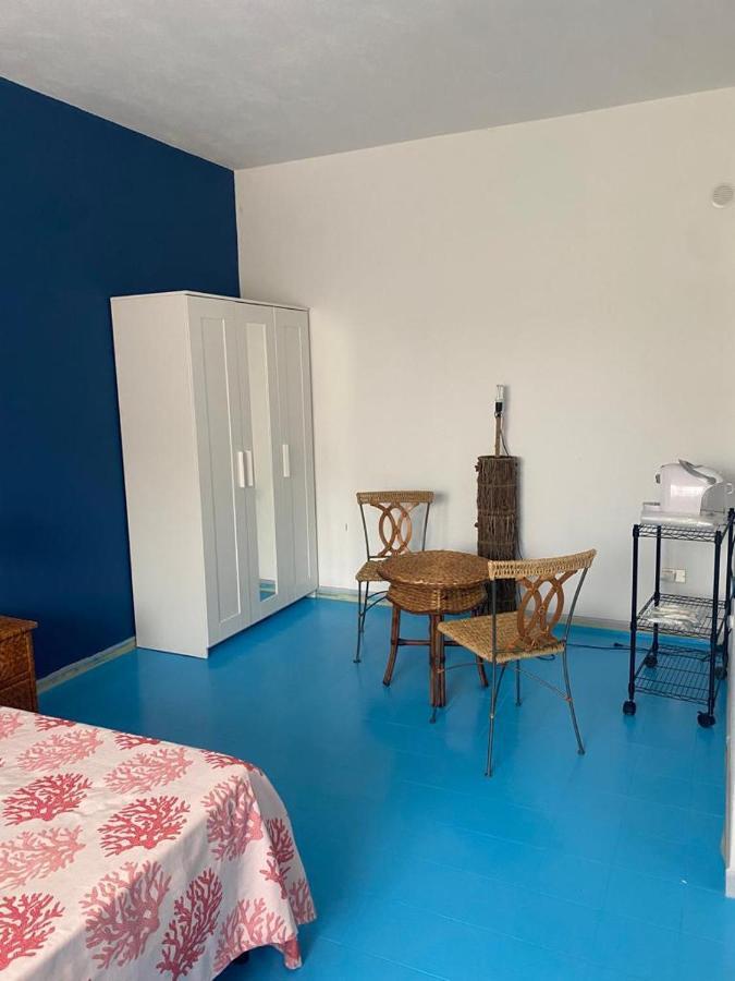 Aparthotel Le Stanze Del Mare Golfo Aranci Exterior foto