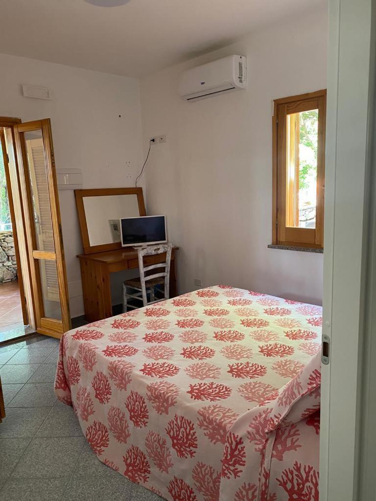 Aparthotel Le Stanze Del Mare Golfo Aranci Zimmer foto