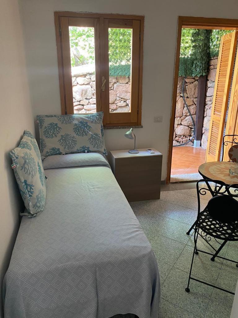 Aparthotel Le Stanze Del Mare Golfo Aranci Zimmer foto