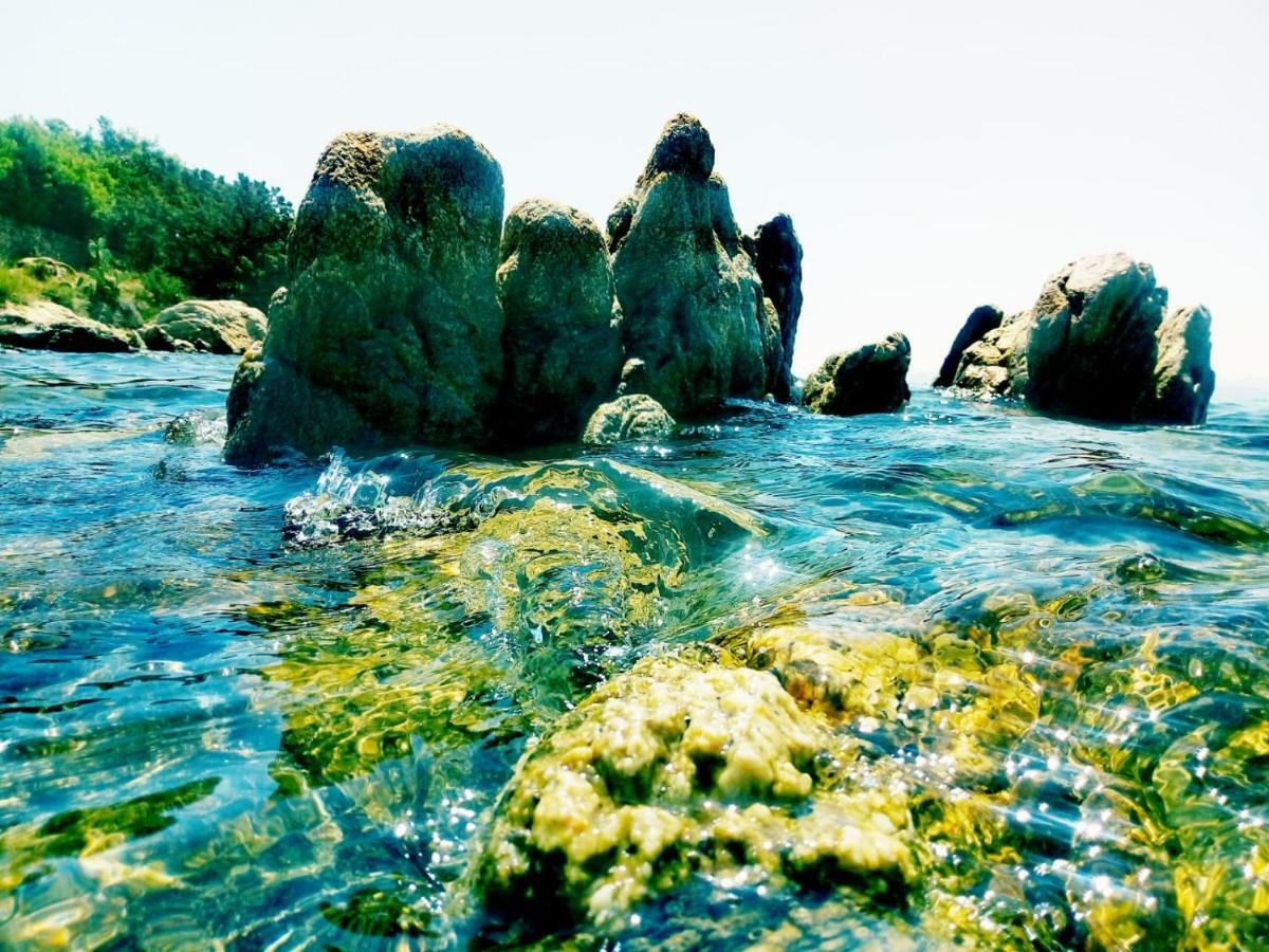 Aparthotel Le Stanze Del Mare Golfo Aranci Exterior foto