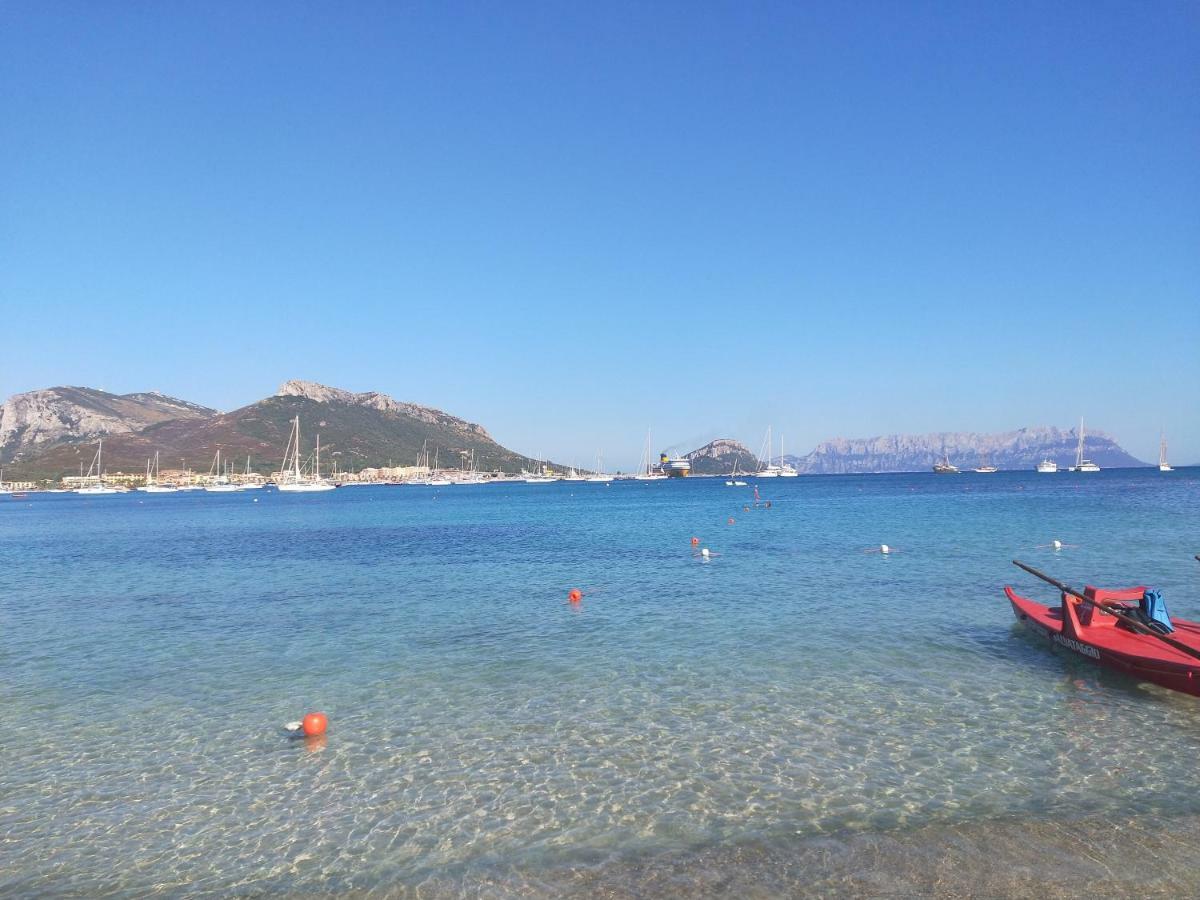 Aparthotel Le Stanze Del Mare Golfo Aranci Exterior foto