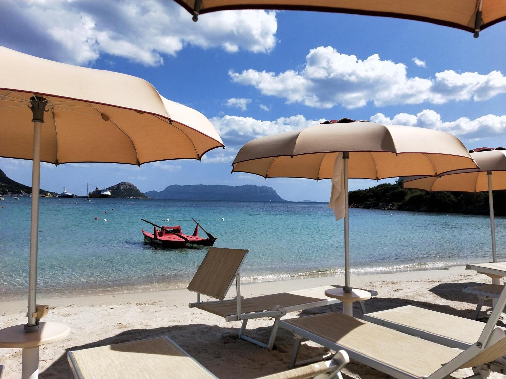 Aparthotel Le Stanze Del Mare Golfo Aranci Exterior foto